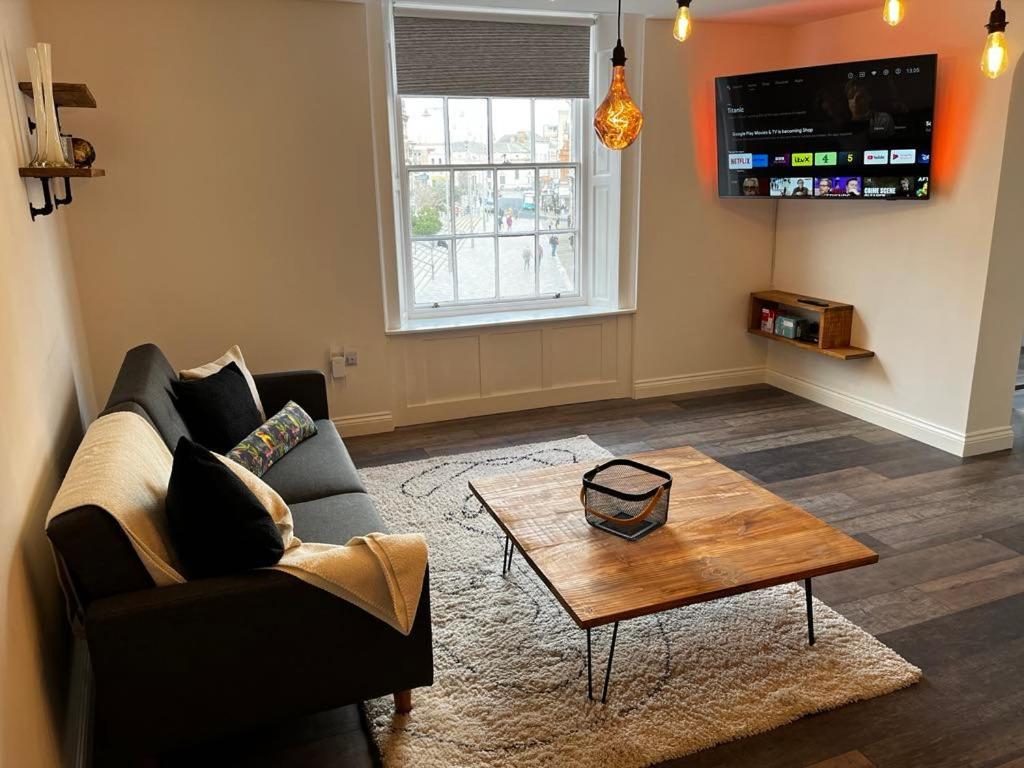 Sterling Stylish 2 Bedroom Central Modern Apartment Darlington  Eksteriør billede